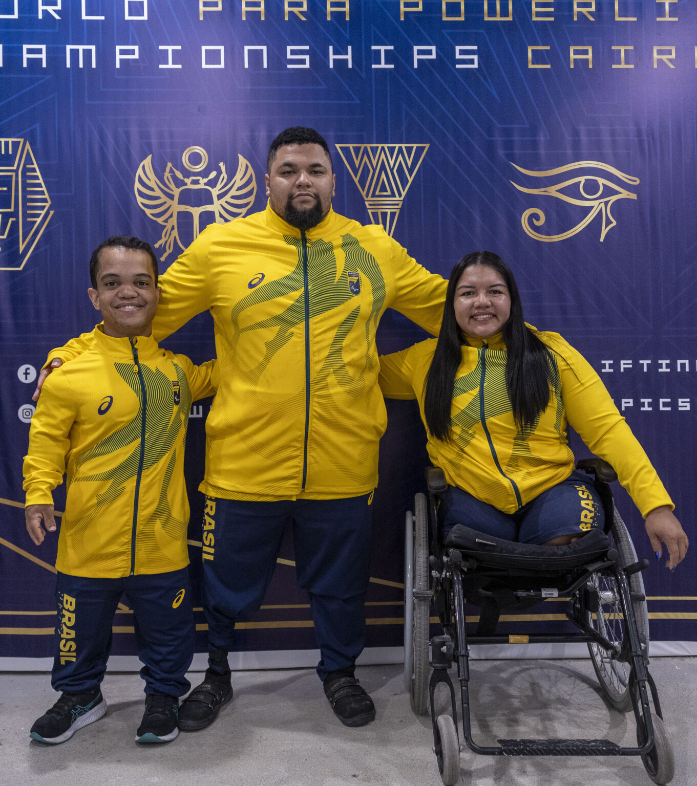 Brasil conquista ouro inédito por equipes e encerra melhor campanha da história no Mundial de Halterofilismo do Egito