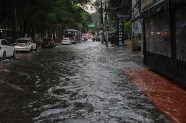 Chuvas causam estrago em São Paulo e mais seis cidades