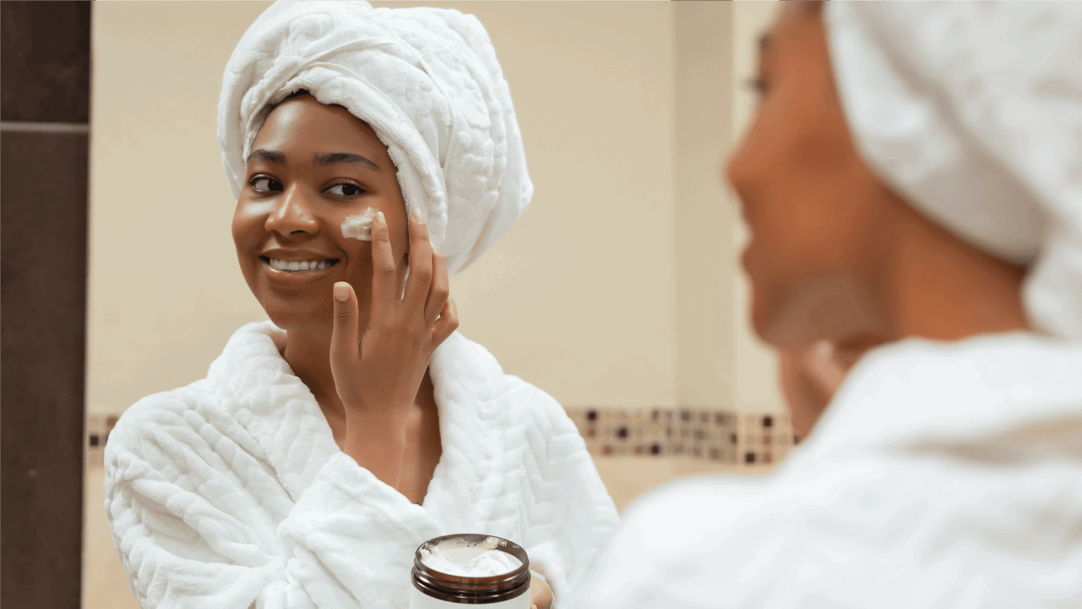Mercado de Cosméticos estima atingir US$526,74 bilhões em 2033