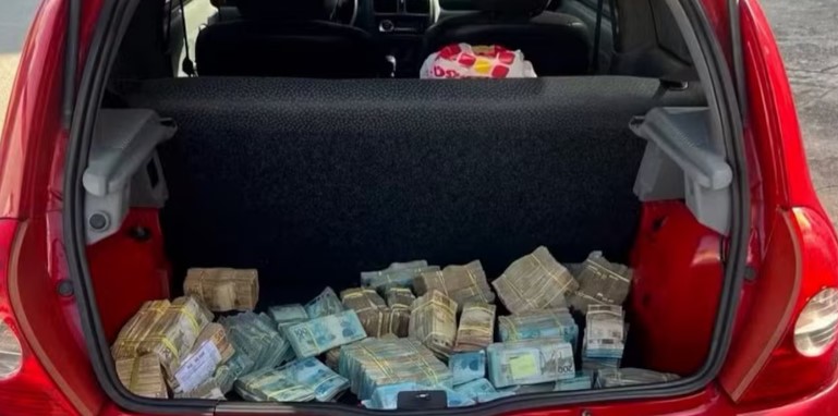 PRF apreende R$ 2 milhões na BR-101 e especialista explica regras para transporte de dinheiro em espécie