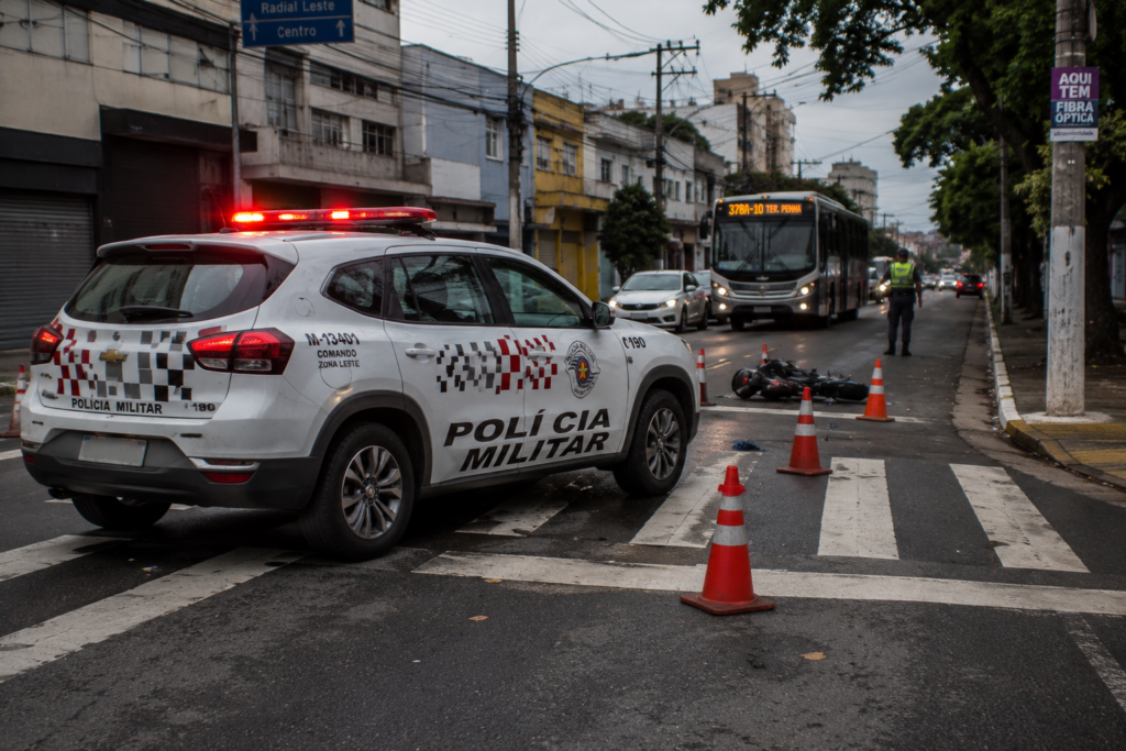 Mulher e criança são atropeladas por viatura da PM na Zona Leste de São Paulo