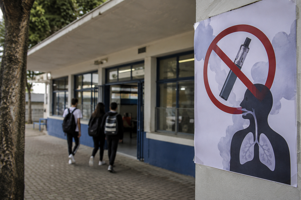Cigarro eletrônico avança entre adolescentes e acende alerta em São Paulo