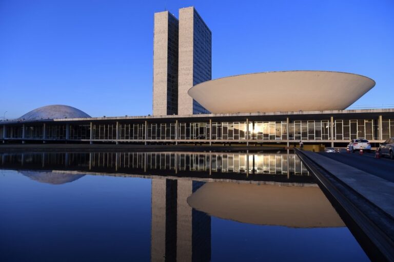 Câmara aprova a Política Nacional de Minerais Críticos com 343 votos